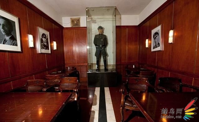 0000000000000000000000000000000000000000000000000000000000000