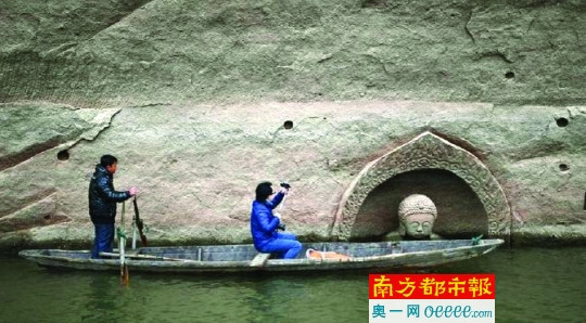 000000000000000000000000000000000000000000000000000000000000000