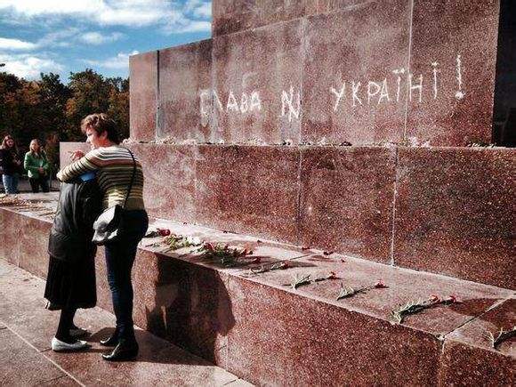 000000000000000000000000000000000000000000000000000000000000