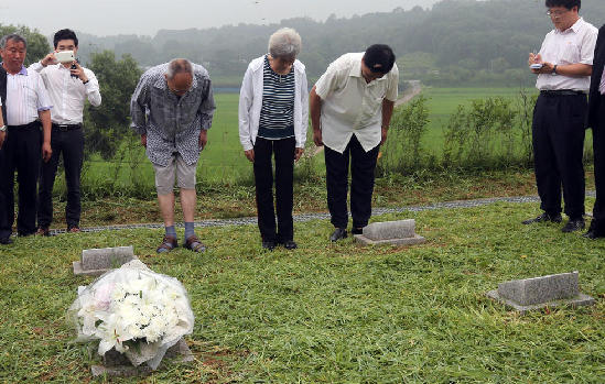 0000000000000000000000000000000000000000000000000000000000