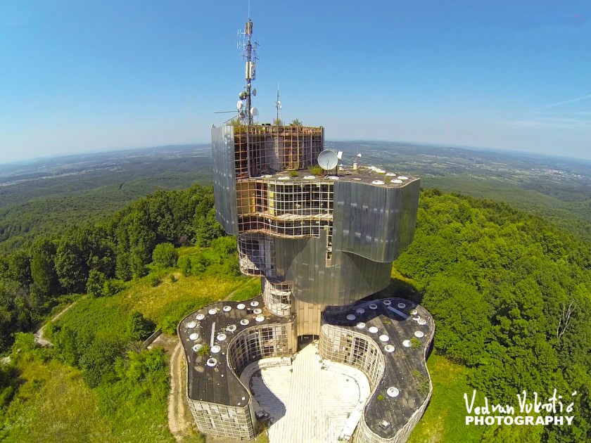 000000000000000000000000000000000000000000000000000000000000