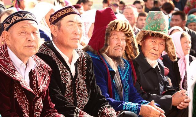 Kazak-9ff2-fyqwiqi8554481