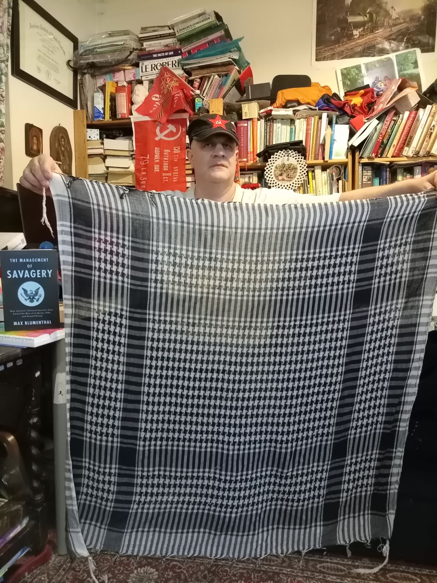 The Palestinian keffiyeh 