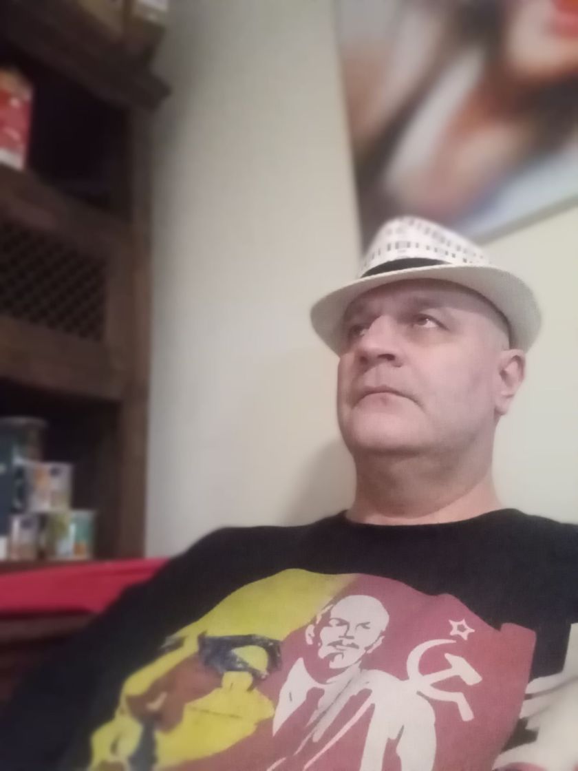 Lay Mum's Stair-Carpet 2023!