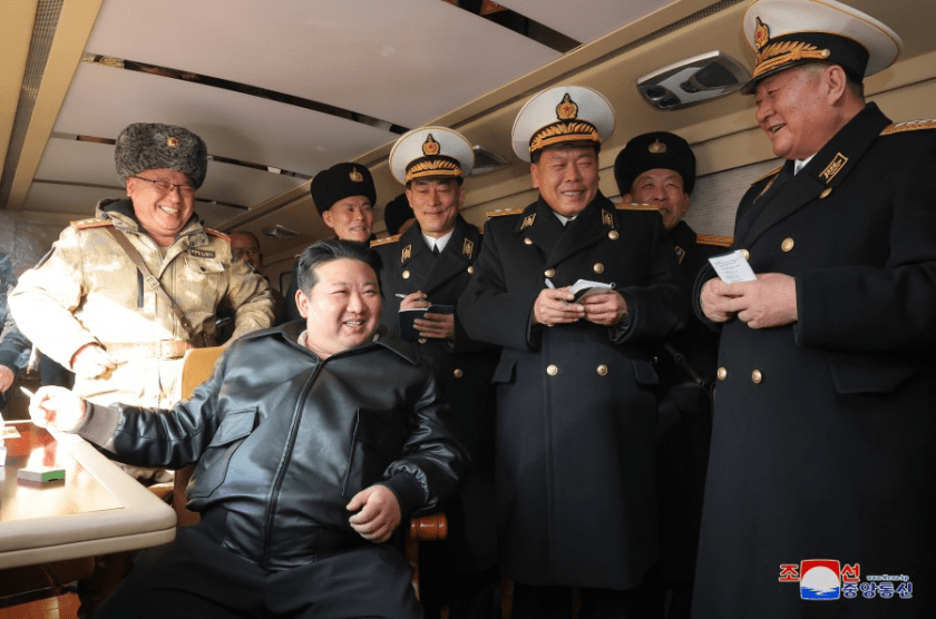 Kim Jong Un Chillin With His Homies!