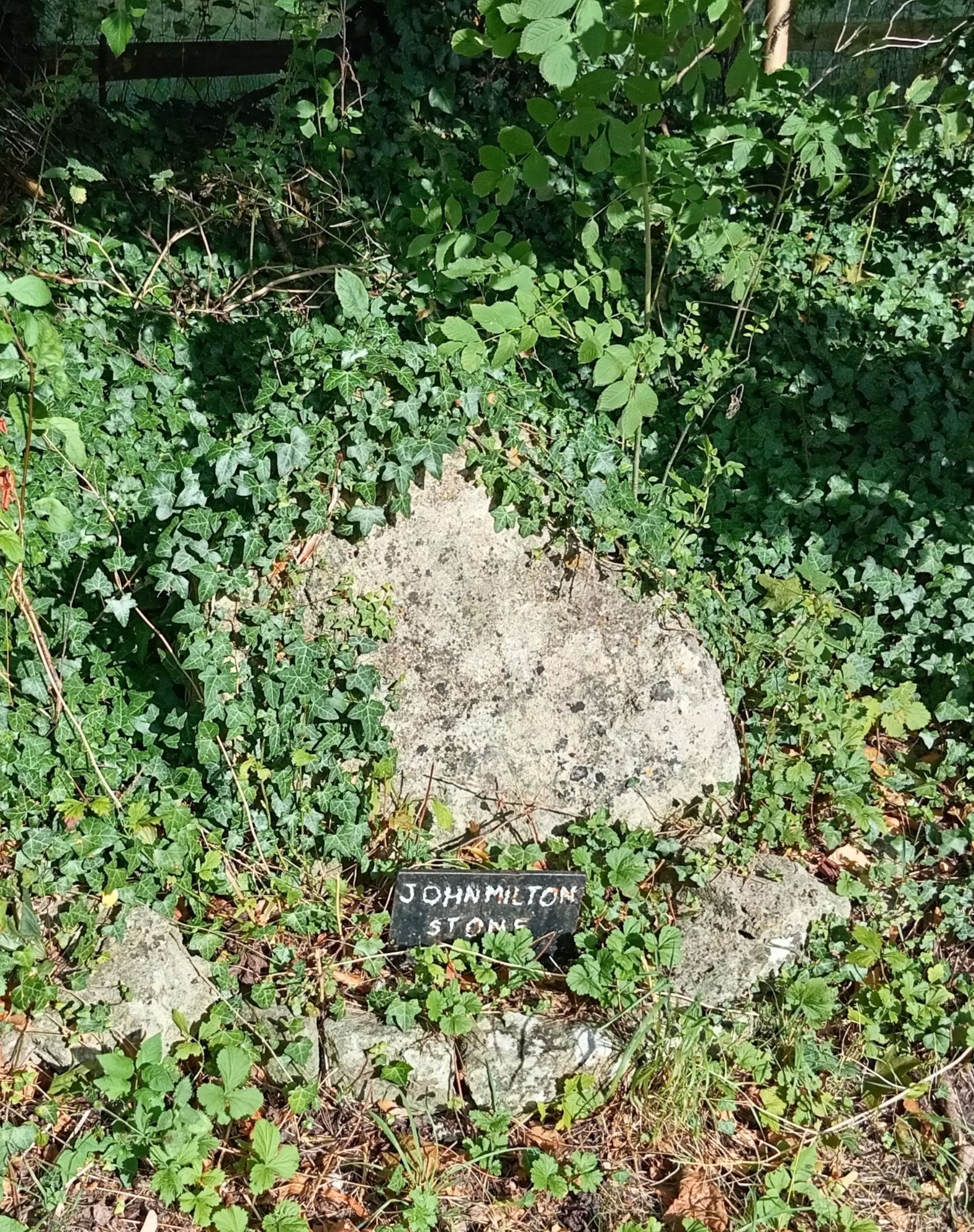 John Milton's Stone - Main Strett 0 Forest Hill - Oxford