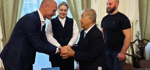 Sensei Higaonna Morio Honoured in Leningrad!