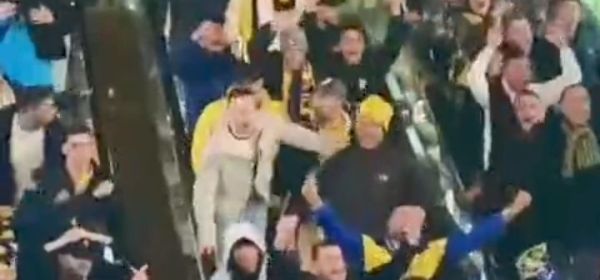 racist zionist fans arrive