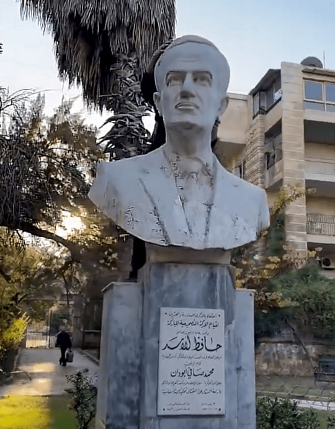 Classic VIA Regime Change Involve Statue Toppling!