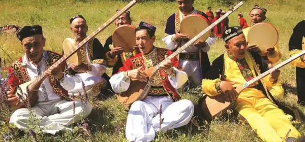 Turkic "Uyghur" People of Northwest China!