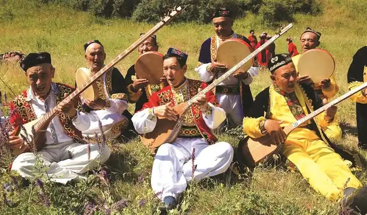 Turkic "Uyghur" People of Northwest China!