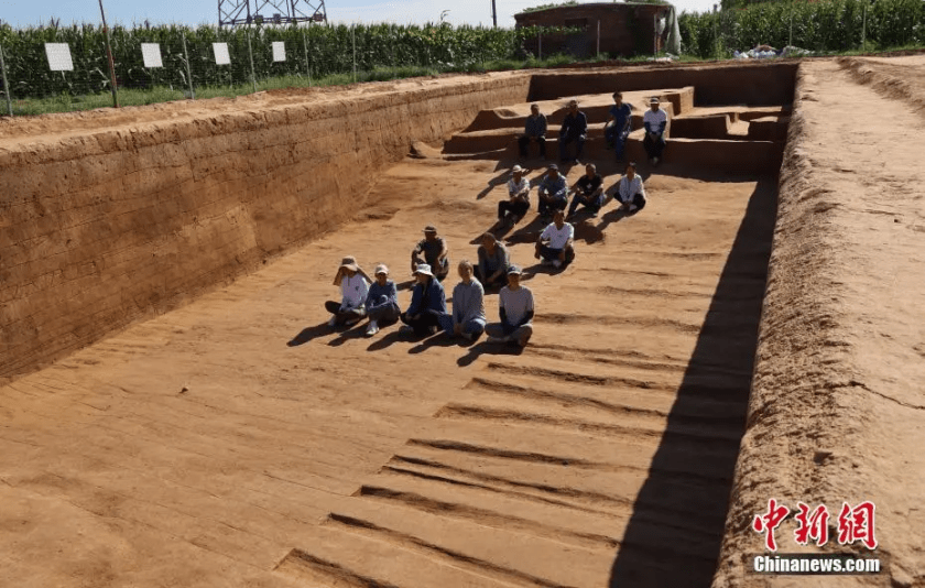 Archaeological Teams in Henan!