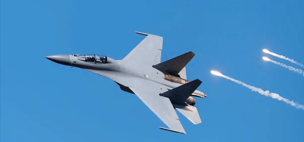 PLA Airforce - J35 - Will Blow Foreign Planes Out the Sky!