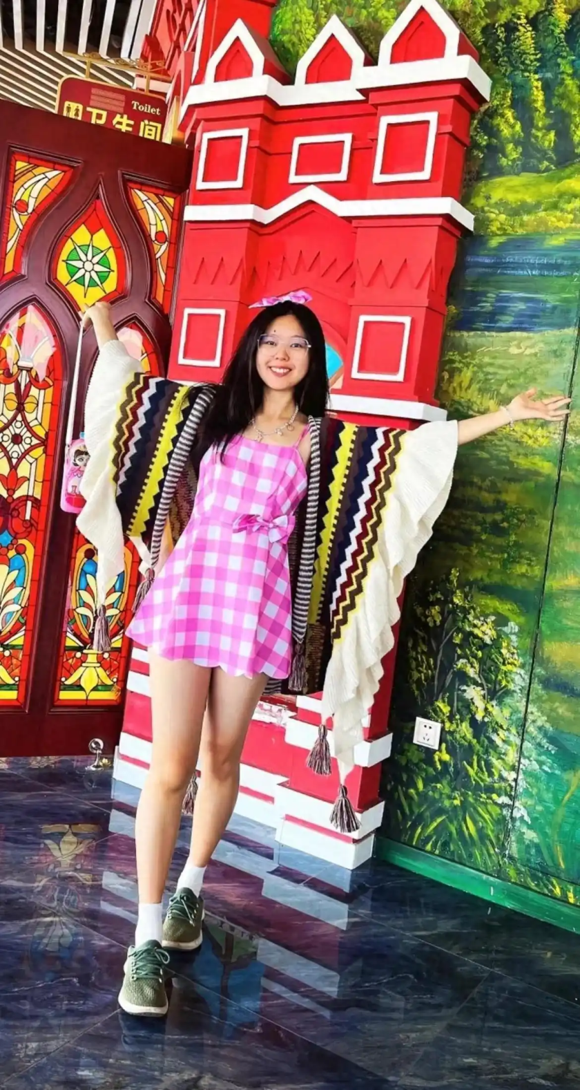 Zhuang Menghan [庄梦涵] – Emily King