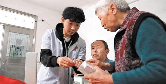 Village Doctor - Dedicated to Local Community!