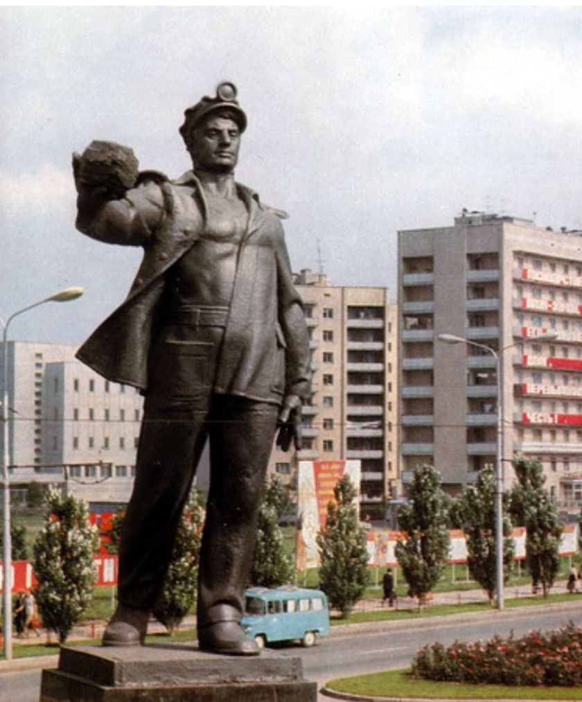 DPR Statue to the Miners!