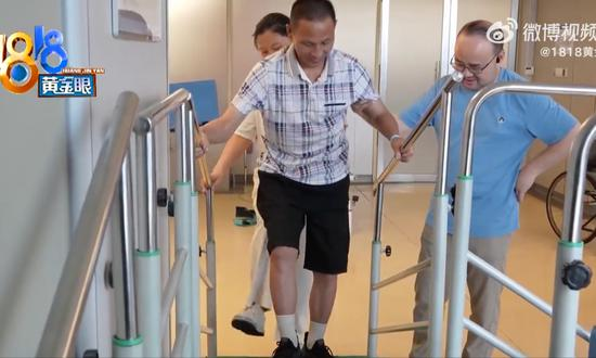 Socialist Medicine in China!