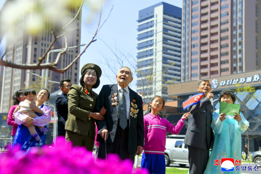DPRK Builds Free Council Flats!
