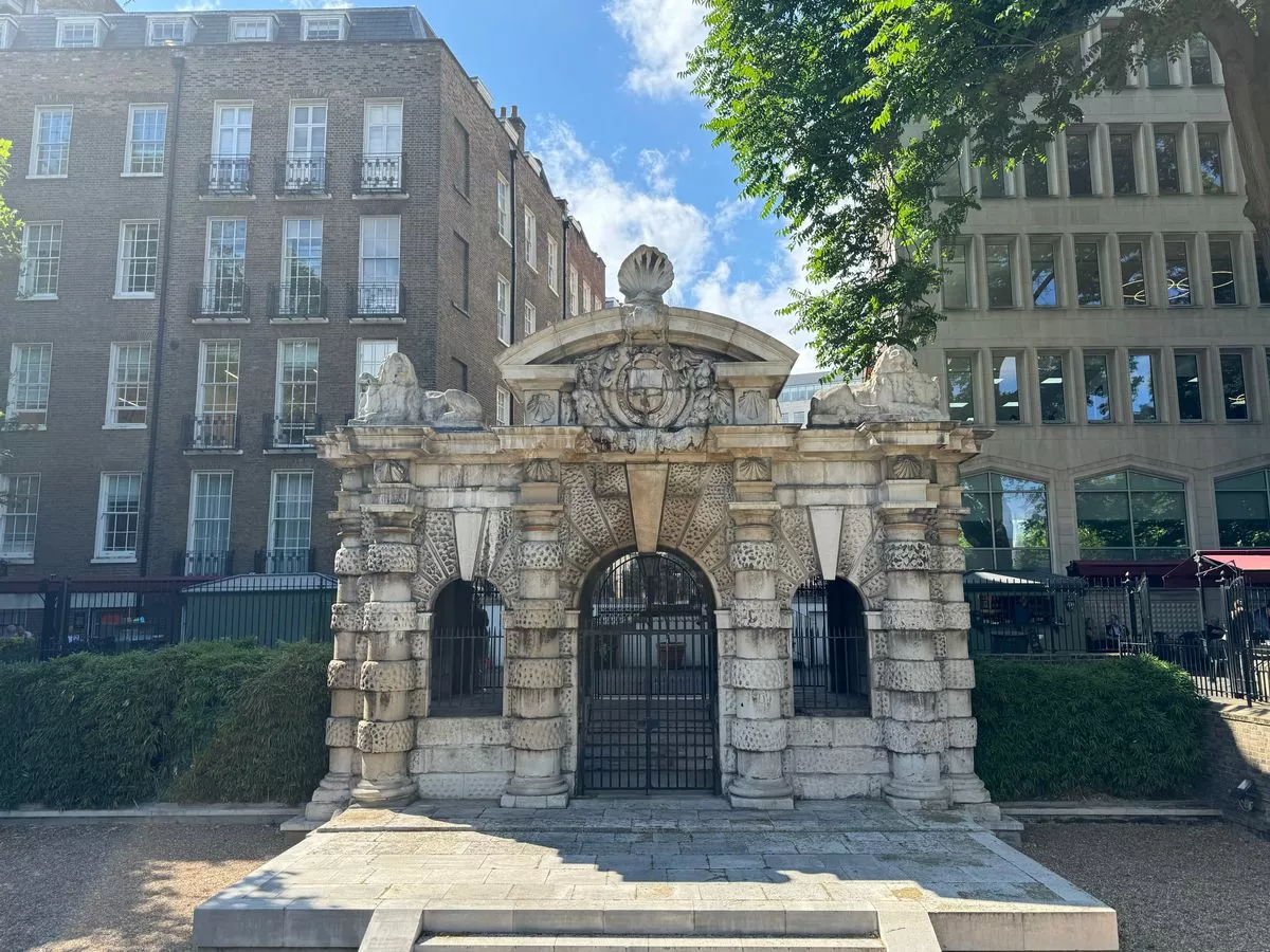 York Gate - 1626 - Victoria Embankment!