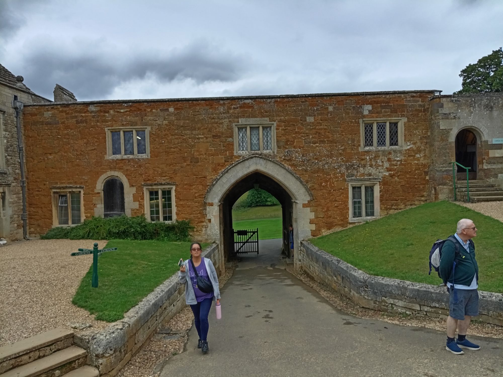 A Montage of Rocking Castle Objects!