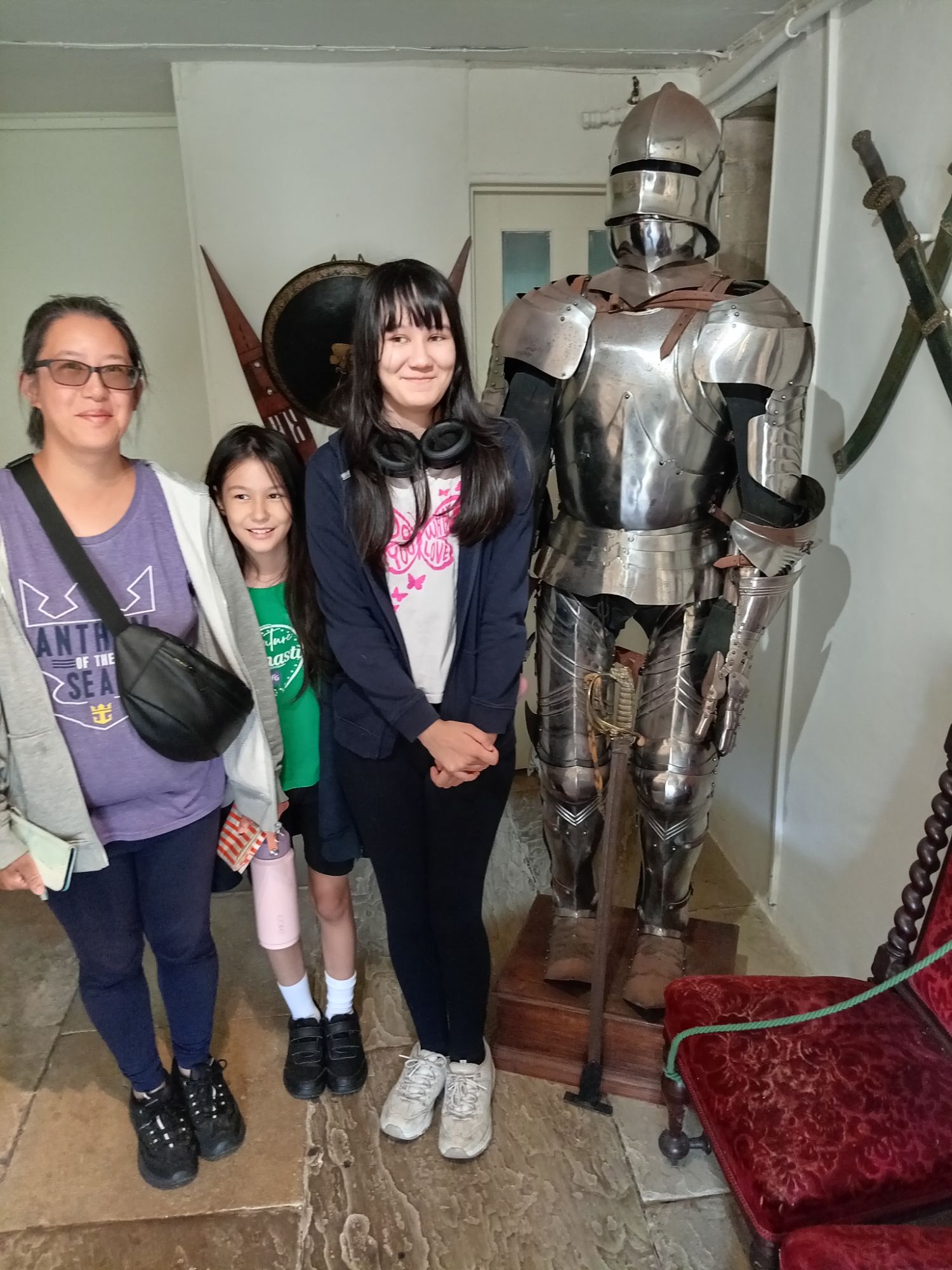 A Montage of Rocking Castle Objects!