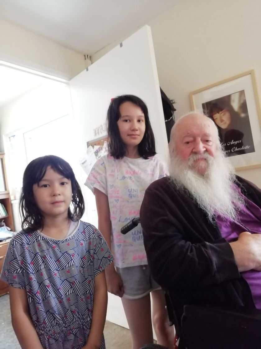 Moses Wave Man (Right) - Kai-Lin (Left) & Mai-An (Cente)