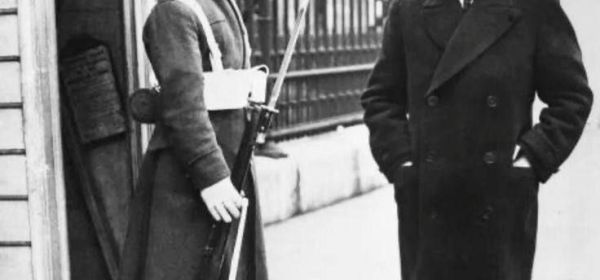 Enest Rosenberg - Hitler' Right-Hand Man - Enjoys a Walk Passed Buckingham Palace in 1936! I High-Water Mark of Hitler's Popularity in the UK!
