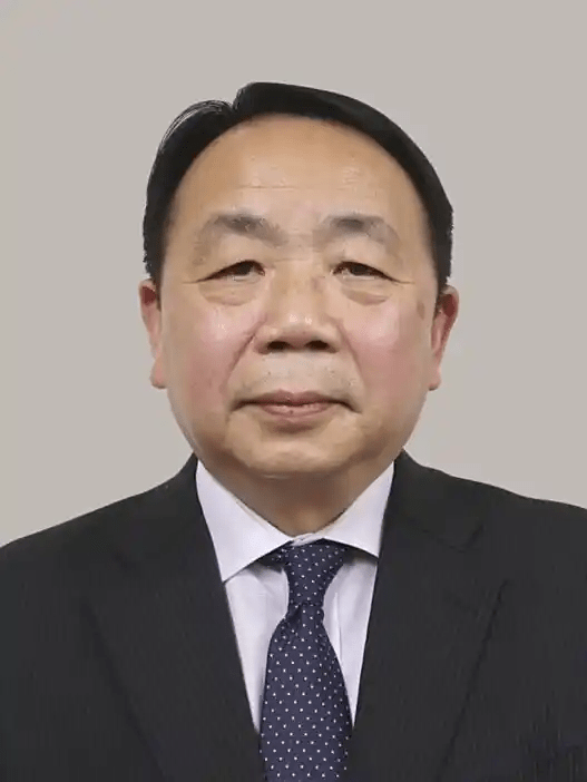 The Traitor Shi Ping! Do Not Associate With Him!