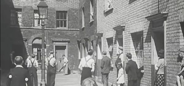 Playing Cricket in the Back Yards of UK Cities!