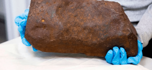 Space Boulder "Not Gold" - According to Experts!