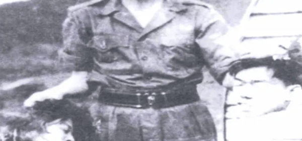 British Royal Marine Commando Beheads Two Young Chinese - Malaya