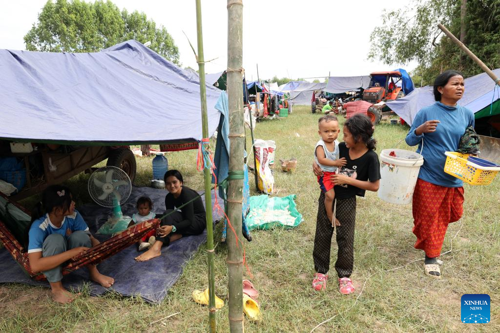 Cambodian evacuees stay under tents at a safe zone in Siem Reap province, Cambodia, on Dec. 11, 2025. (Photo by Sovannara/Xinhua)