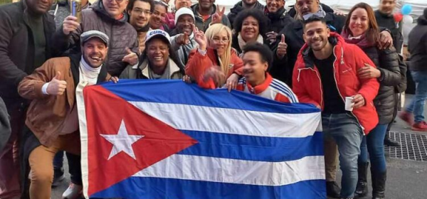 Cuban Community in Argentina Permitted to Protest US Terrorism in Venezuela!