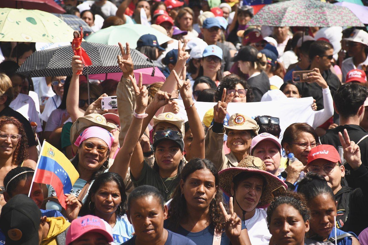 Free Mr & Mrs Maduro Now!