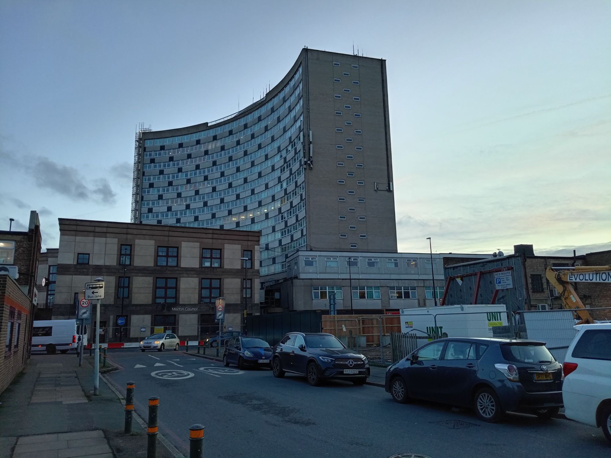 We Celebrate Lomdon - Peace & Love!