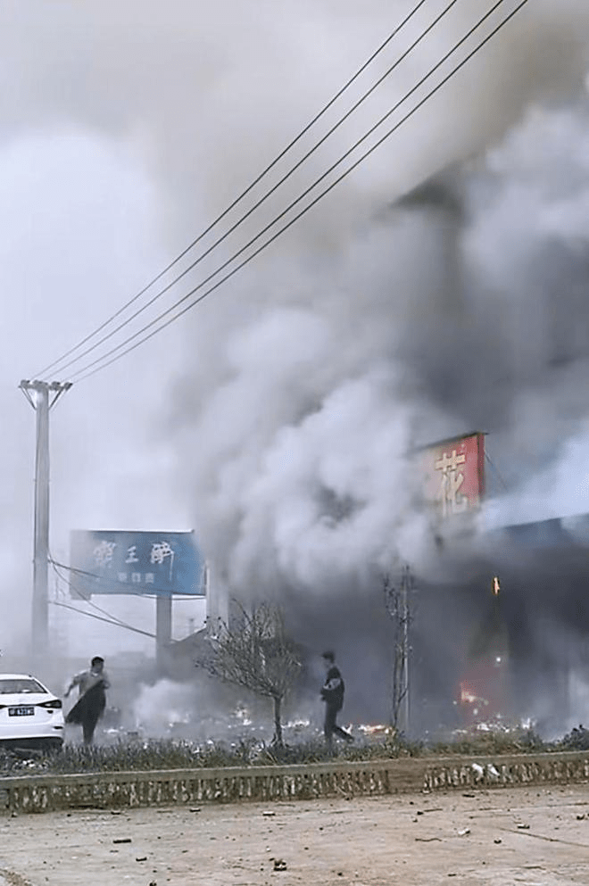 Fireworks shop explosion kills 12 in central China