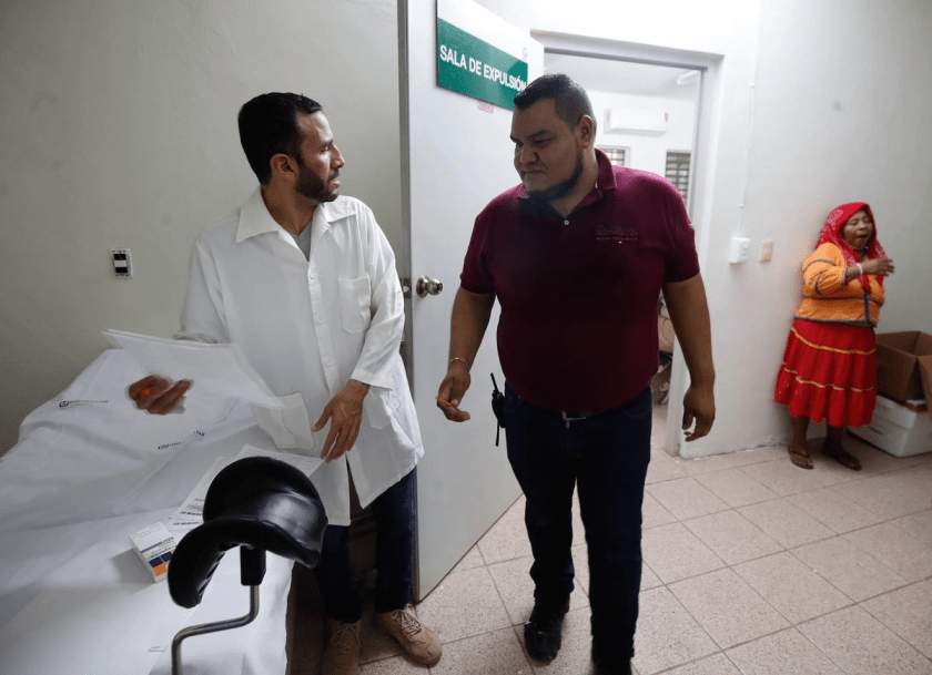 The Cuban Doctors' Brigade is one of the humanitarian policies of the island's government. They began in the 60s after the triumph of the revolution led by Fidel Castro. They have served hundreds of thousands of people in more than 150 nations around the world. Photo: Cristina Rodríguez