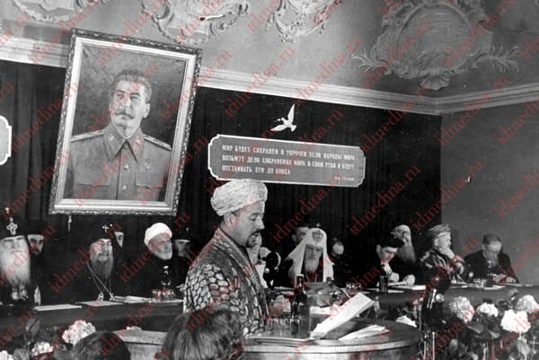 USSR Religion Serves the People!