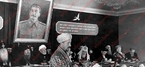 USSR Religion Serves the People!