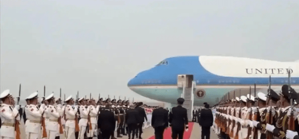US Delegation "Dumps" Chinese Gifts in Bin!