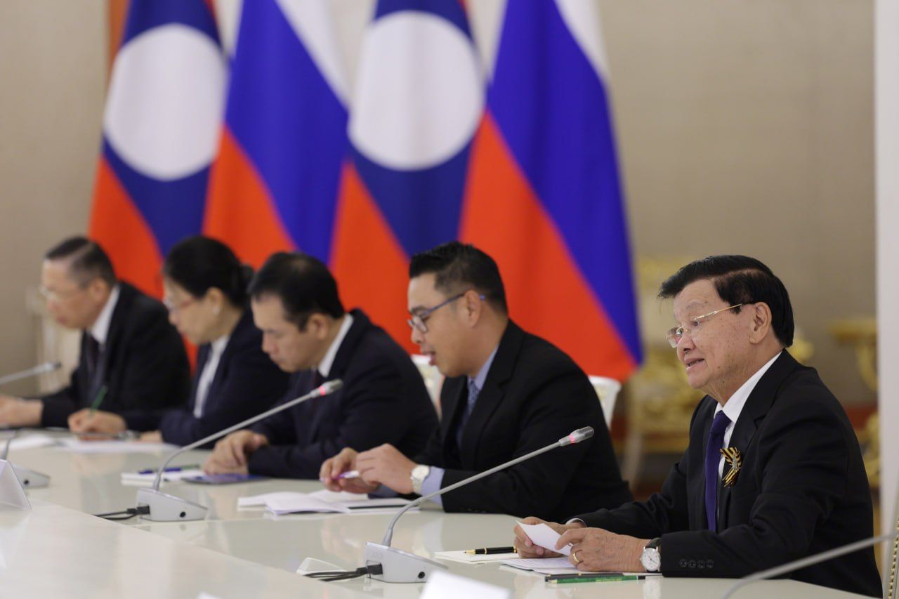 Russia Meets Lao!