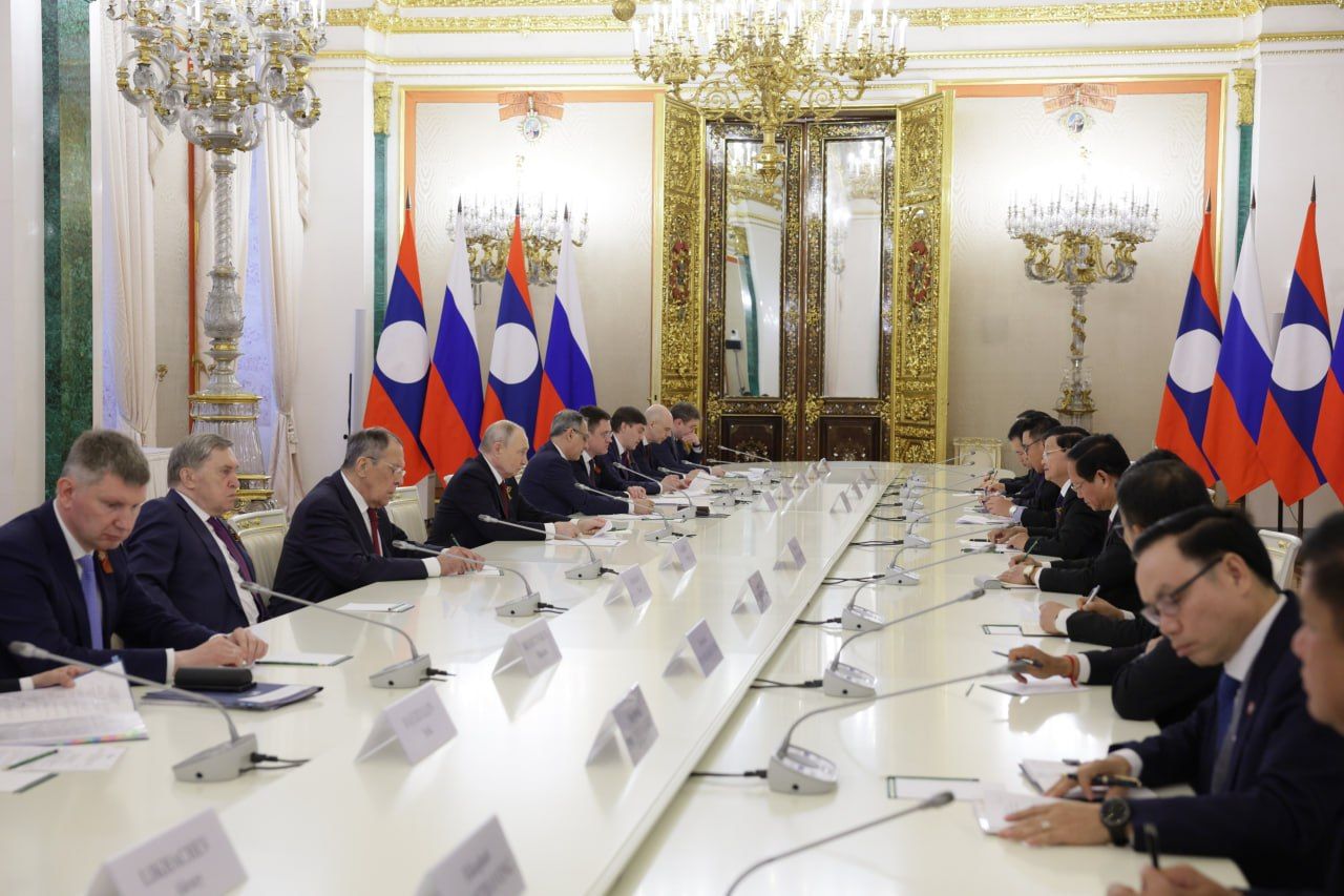 Russia Meets Lao!