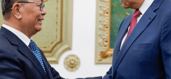 Maduro Meets PRC Diplomats!