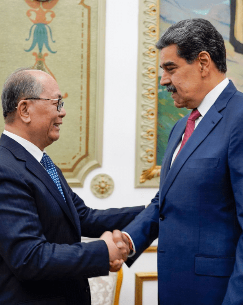 Maduro Meets PRC Diplomats!
