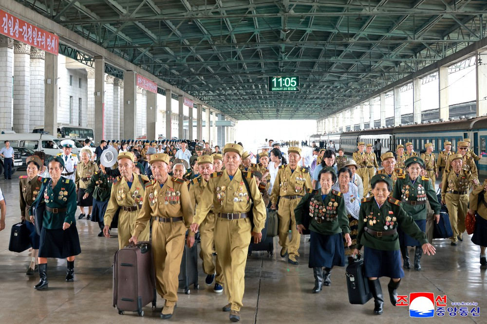 Heroes from the 1950-1953 War Against US Aggression!