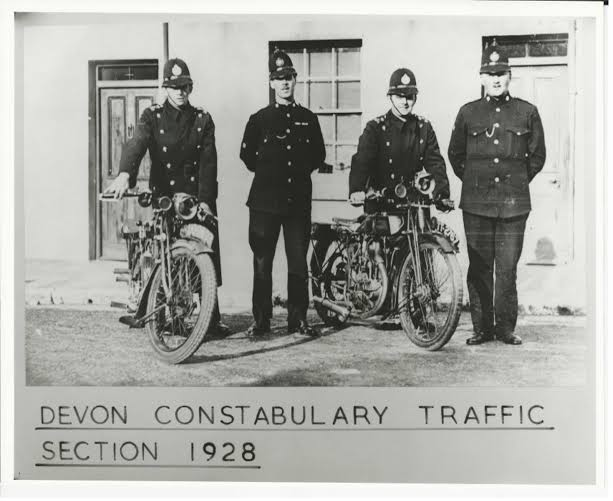 Police Used to Direct Traffic at Cross-Roads Prior to Traffic-Lights