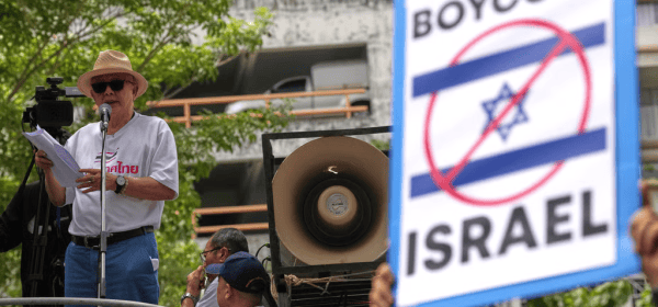 Thais Oppose Zionist Take-Over of Country!