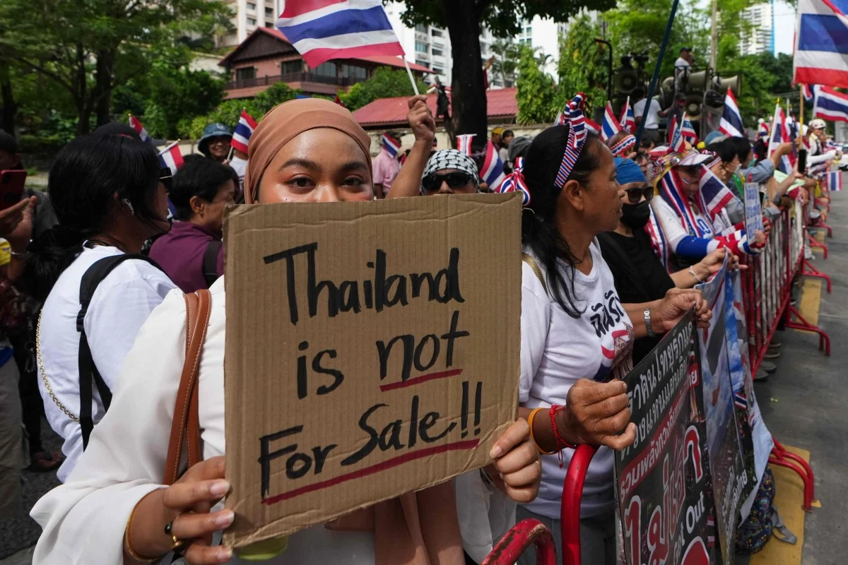 Thais Warn Zionists Crime Will Not Be Tolerated!