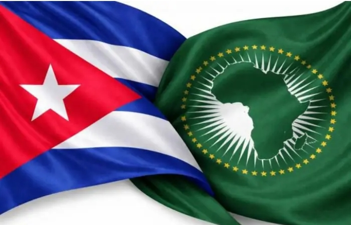 World Stands in Solidarity with Cuba!