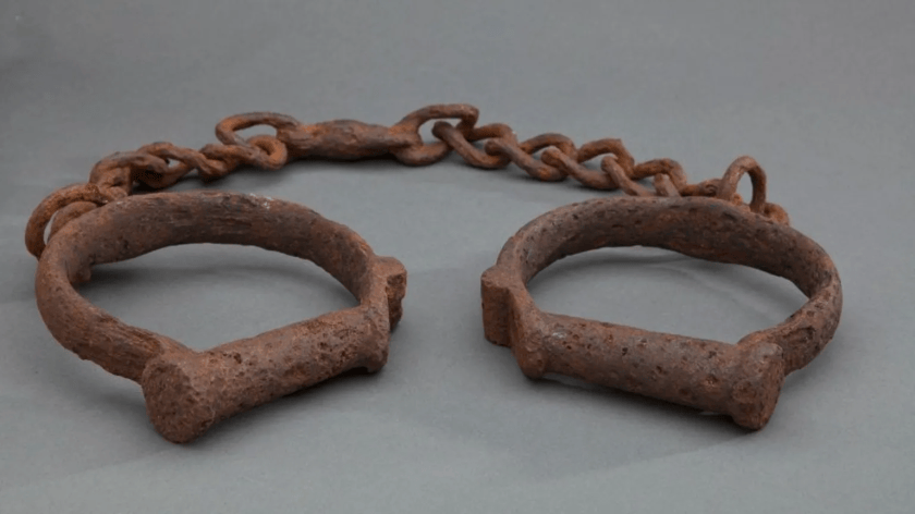 Shackles Made in Sheffield!
